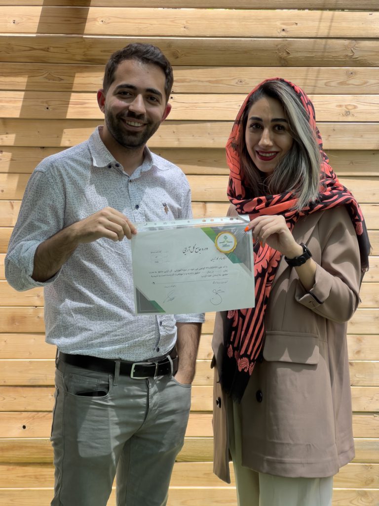 آرمان سفیدی آموزش گل آرایی در اصفهان